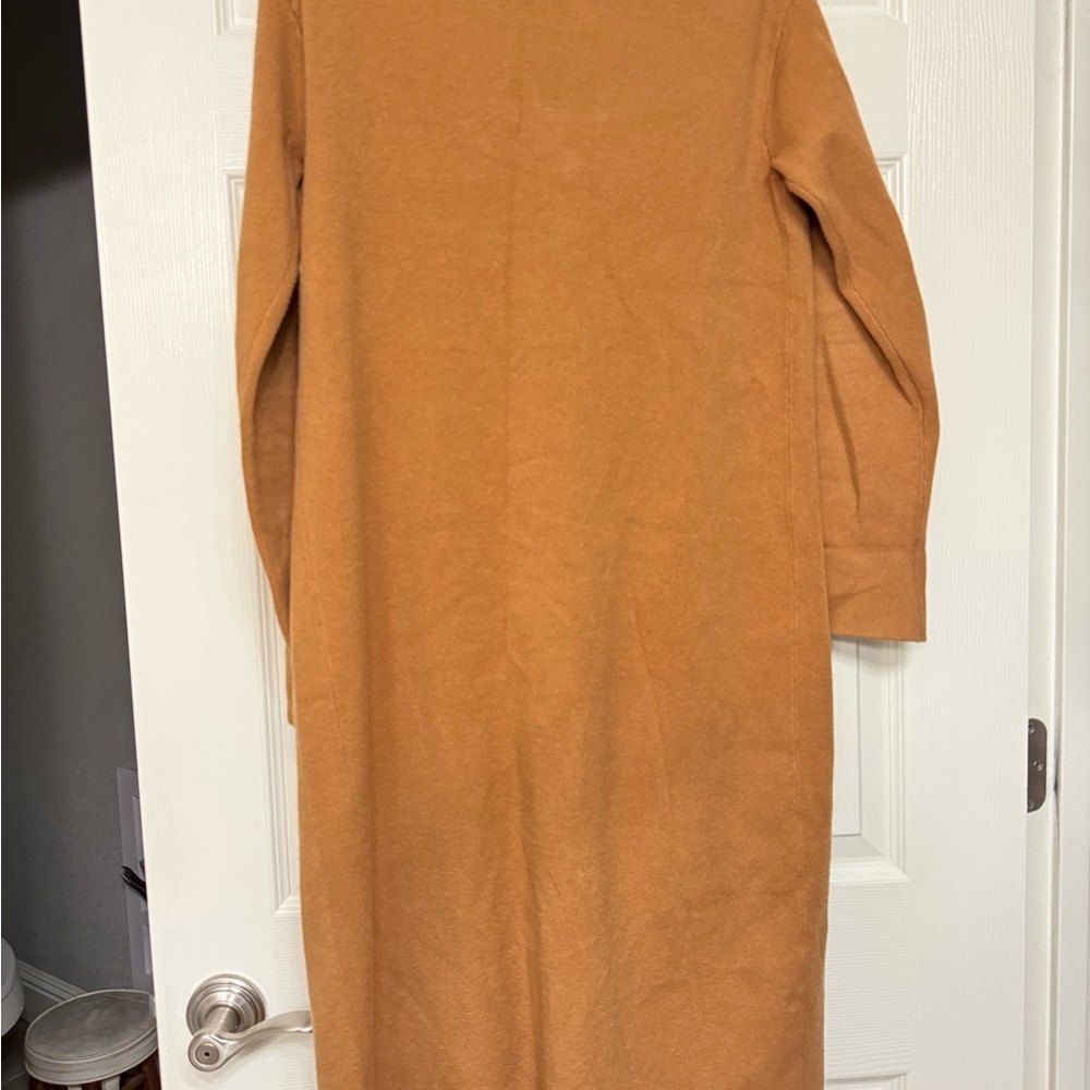 Banana Republic Factory Camel Knit Sweater - Picture 5 of 5